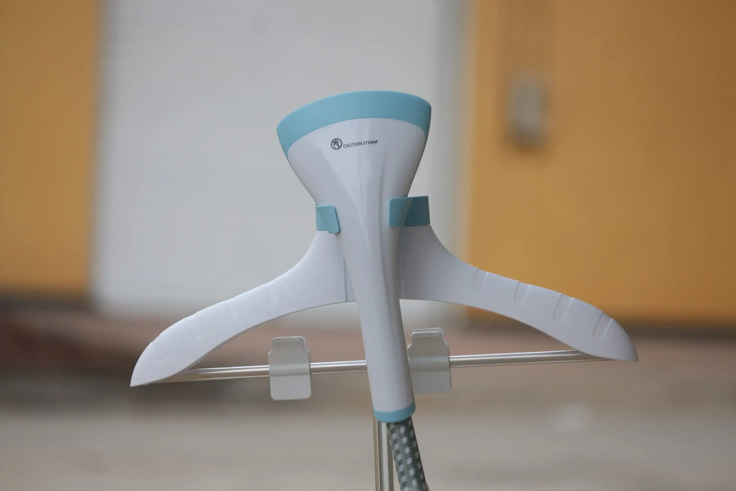 ⁦مكواة بخار الملابس العمودية الحديثة⁩ - الصورة ⁦3⁩